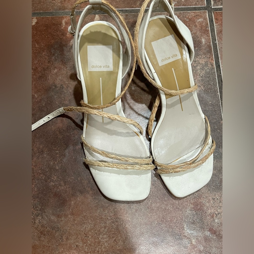 Dolce Vita  Raffia/ White Heels